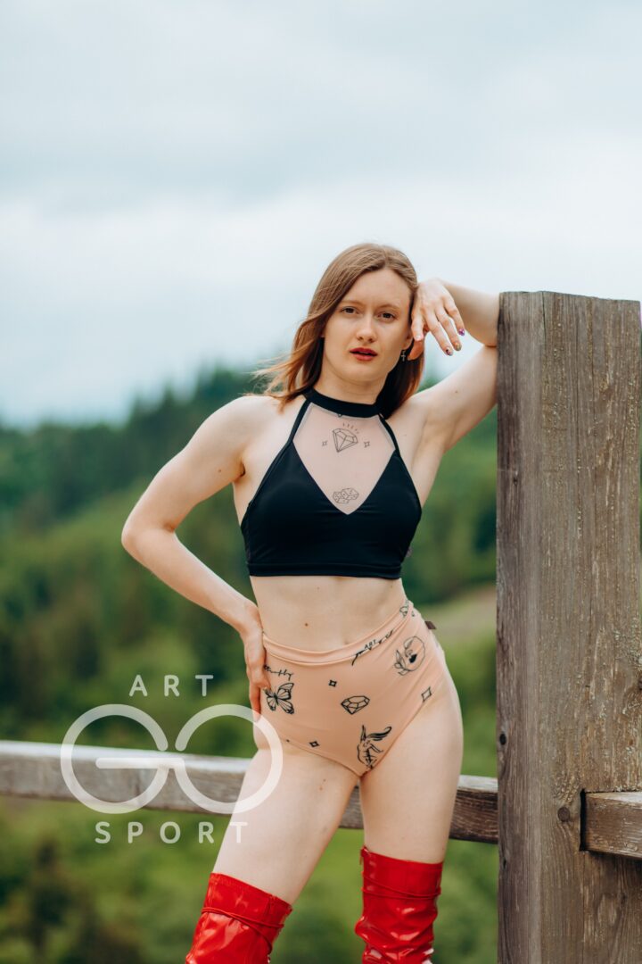 Комплект для полденс топ та шортики