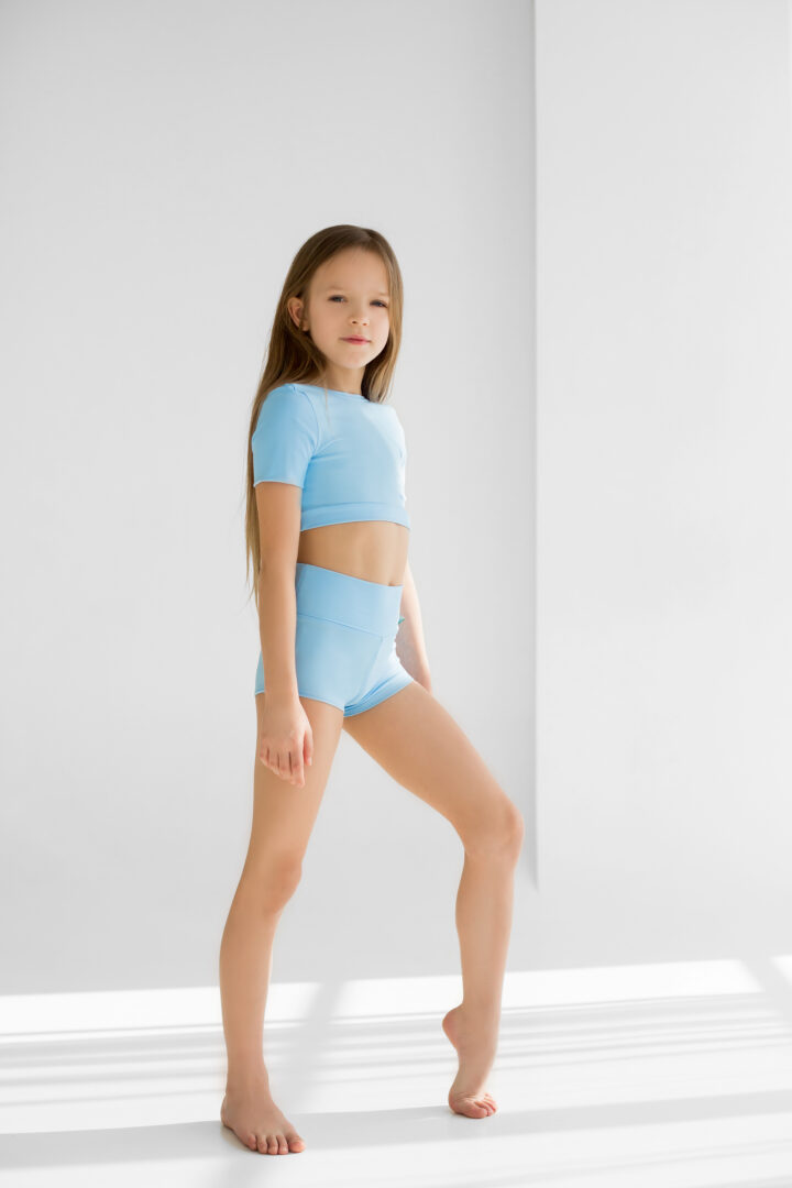 Дитячий одяг для танців та спорту купити