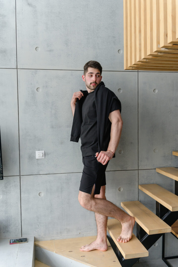 комплект у стриманих кольорах