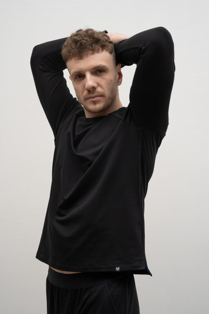 Оверсайз лонгслів