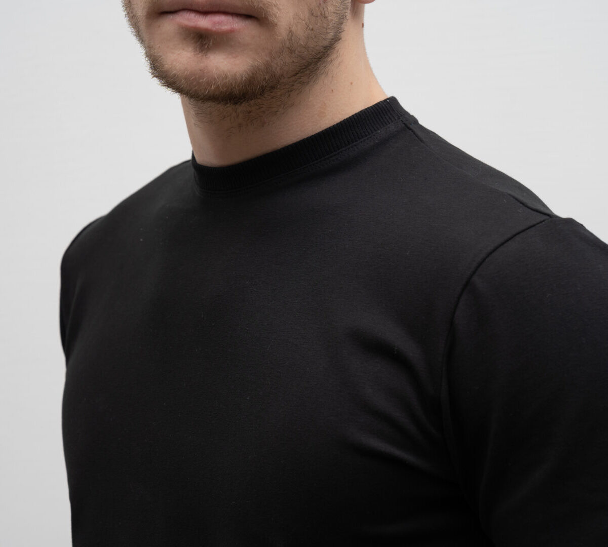 стильна футболка