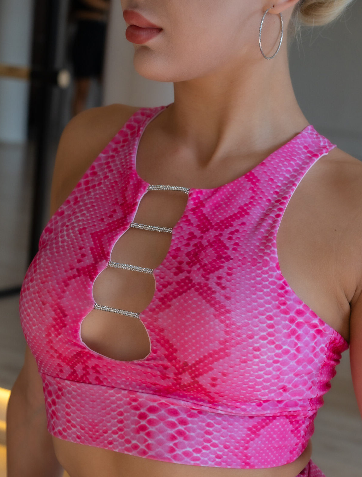 Кроп-топ і шорти pole